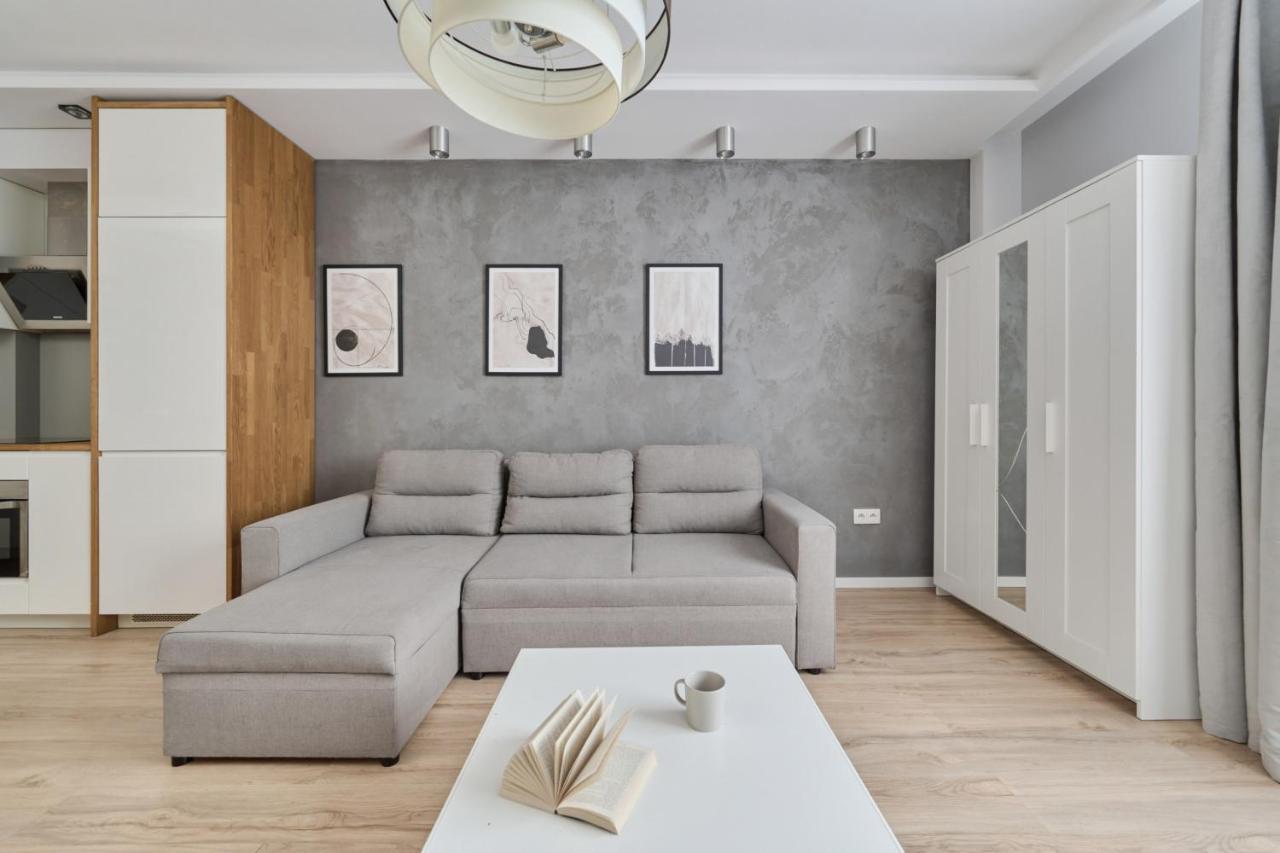 Modern Studio With Balcony For 4 Guests In Wroclaw By Noclegi Renters Dış mekan fotoğraf